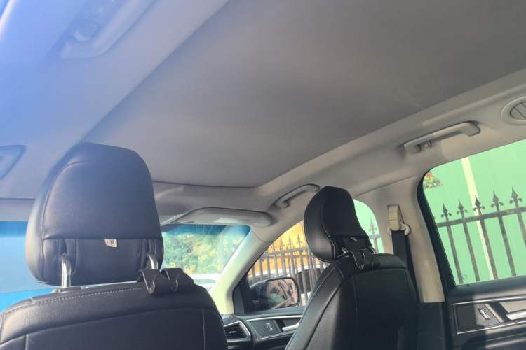 Used Ford Edge 2016 EcoBoost 245 Two-Wheel-Drive Titanium 7-Seater Headliner