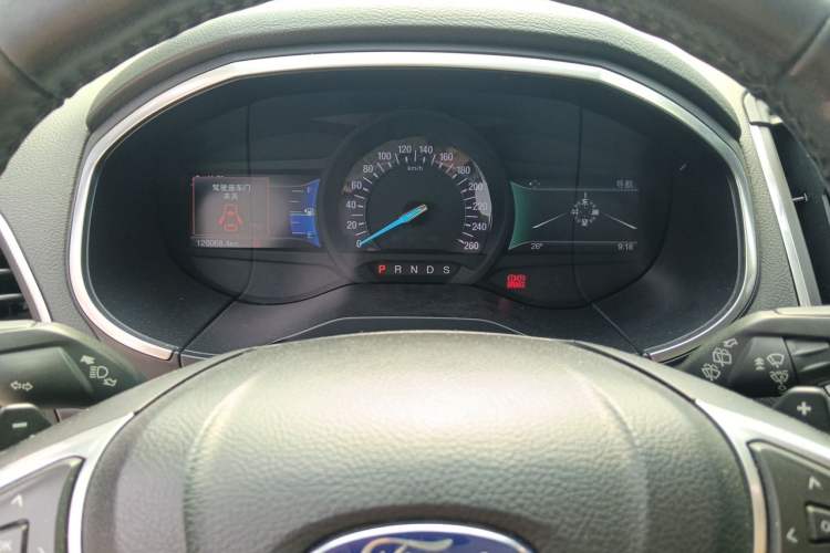 Used Ford Edge 2016 EcoBoost 245 Two-Wheel-Drive Titanium 7-Seater Instrument Cluster