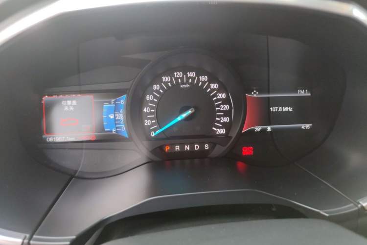 Used Ford Edge 2016 EcoBoost 245 Two-Wheel-Drive Titanium 7-Seater Instrument Cluster