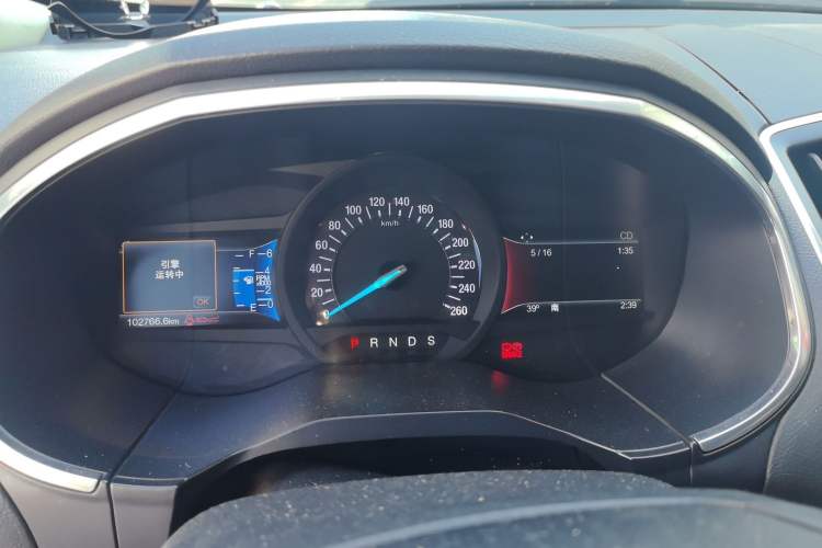 Used Ford Edge 2016 EcoBoost 245 Four-Wheel Drive Titanium Edition 7-Seater Instrument Cluster