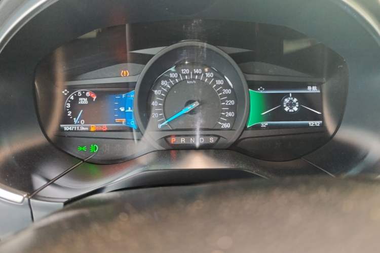 Used Ford Edge 2016 EcoBoost 245 Four-Wheel Drive Titanium Edition 7-Seater Instrument Cluster