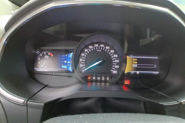 Used Ford Edge 2016 EcoBoost 245 Four-Wheel Drive Titanium Edition 7-Seater Instrument Cluster