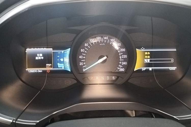 Used Ford Edge 2016 EcoBoost 245 Four-Wheel Drive Titanium Edition 7-Seater Instrument Cluster