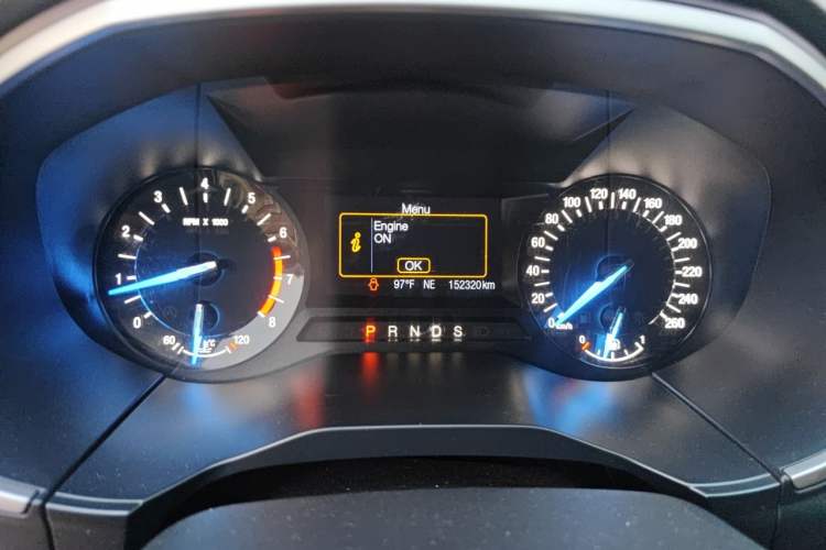 Used Ford Edge 2016 EcoBoost 245 Two-Wheel-Drive Titanium 5-Seater Instrument Cluster