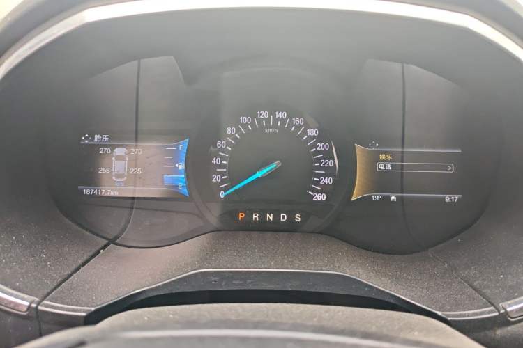 Used Ford Edge 2016 EcoBoost 245 Two-Wheel-Drive Titanium 7-Seater Instrument Cluster