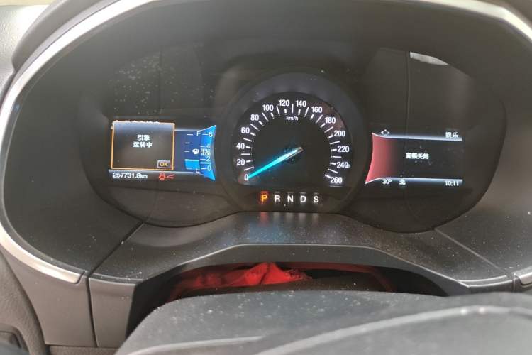 Used Ford Edge 2016 EcoBoost 245 Two-Wheel-Drive Titanium 7-Seater Instrument Cluster