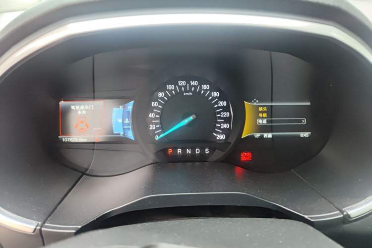 Used Ford Edge 2016 EcoBoost 245 Four-Wheel Drive Titanium Edition 7-Seater Instrument Cluster