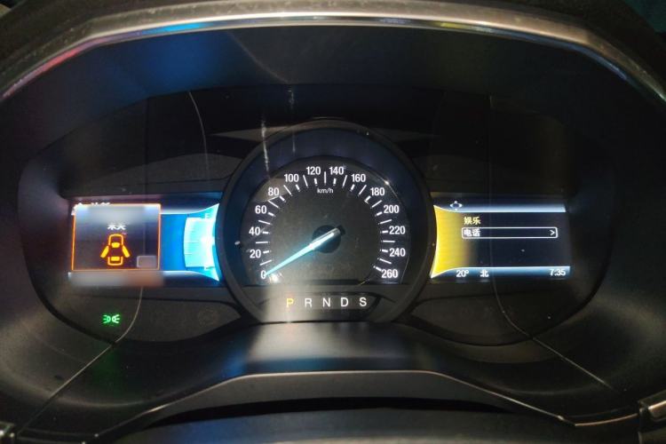 Used Ford Edge 2016 EcoBoost 245 Two-Wheel-Drive Titanium 7-Seater Instrument Cluster