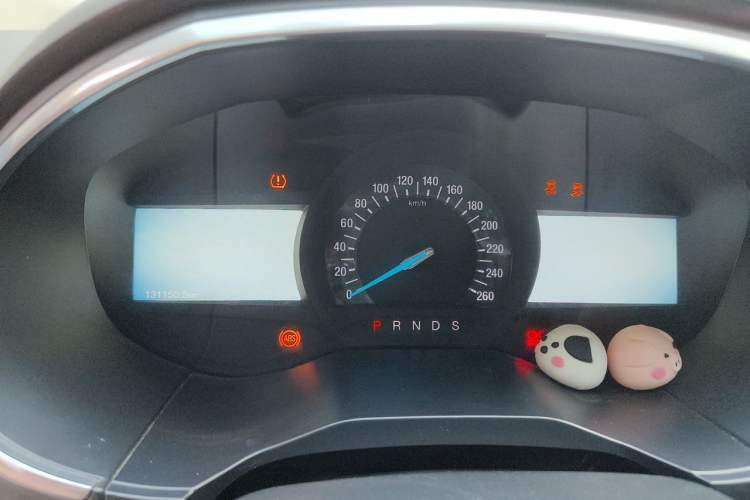 Used Ford Edge 2016 EcoBoost 245 Two-Wheel-Drive Titanium 7-Seater Instrument Cluster
