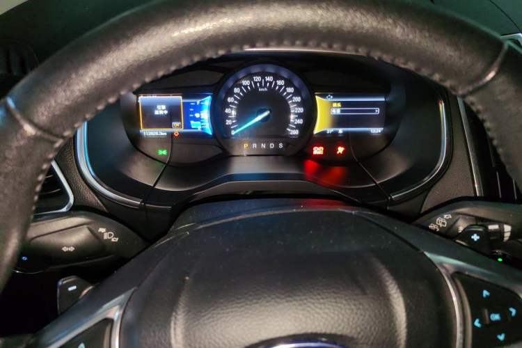 Used Ford Edge 2016 EcoBoost 245 Two-Wheel-Drive Titanium 7-Seater Instrument Cluster