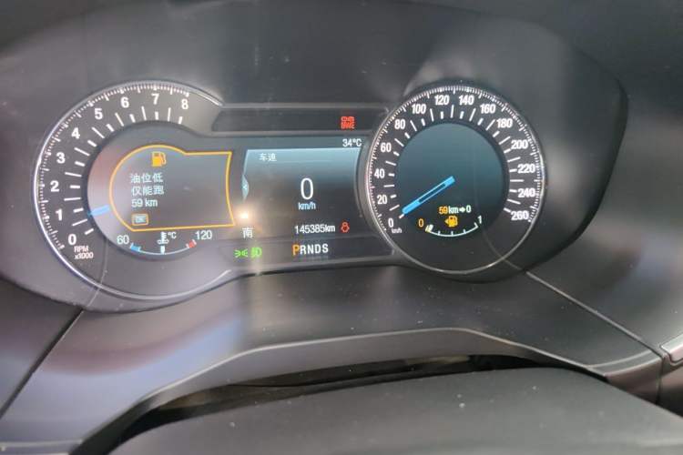 Used Ford Edge 2016 EcoBoost 245 Four-Wheel Drive Titanium 7-Seater Instrument Cluster
