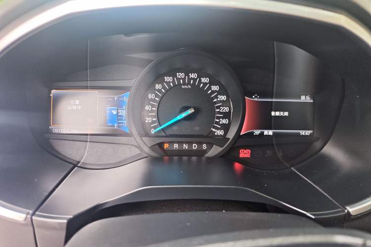Used Ford Edge 2016 EcoBoost 245 Two-Wheel-Drive Titanium 7-Seater Instrument Cluster