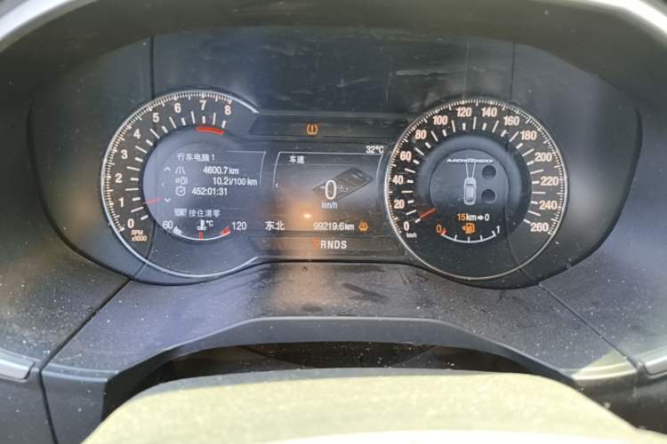 Used Ford Edge 2016 EcoBoost 245 Two-Wheel-Drive Titanium 5-Seater Instrument Cluster