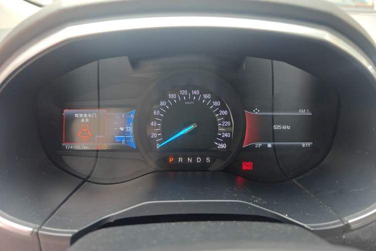 Used Ford Edge 2016 EcoBoost 245 Four-Wheel Drive Titanium Edition 7-Seater Instrument Cluster