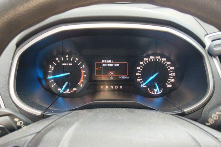 Used Ford Edge 2016 EcoBoost 245 Two-Wheel-Drive Titanium 5-Seater Instrument Cluster