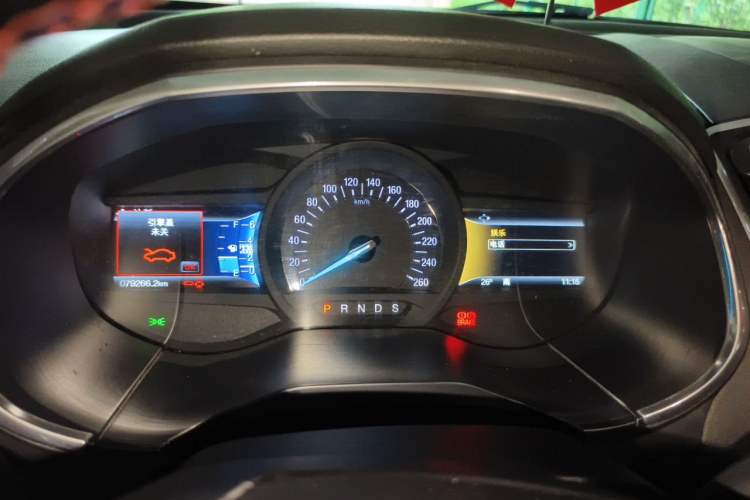 Used Ford Edge 2016 EcoBoost 245 Two-Wheel-Drive Titanium 7-Seater Instrument Cluster