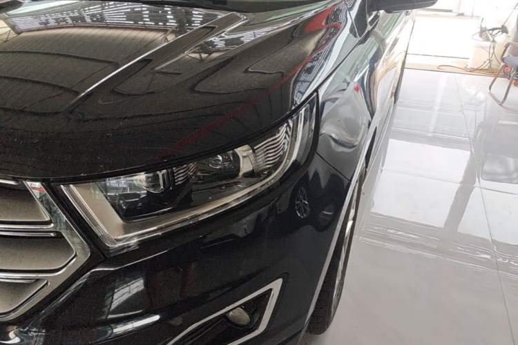 Used Ford Edge 2016 EcoBoost 245 Four-Wheel Drive Titanium Edition 7-Seater Left Front Headlight