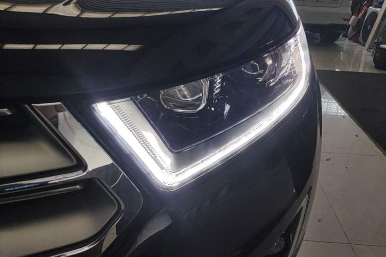 Used Ford Edge 2016 EcoBoost 245 Two-Wheel-Drive Titanium 7-Seater Left Front Headlight