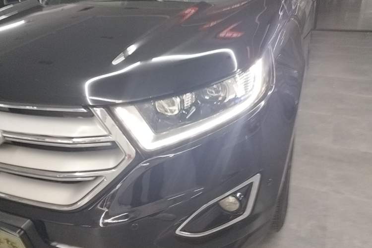 Used Ford Edge 2016 EcoBoost 245 Four-Wheel Drive Titanium Edition 7-Seater Left Front Headlight