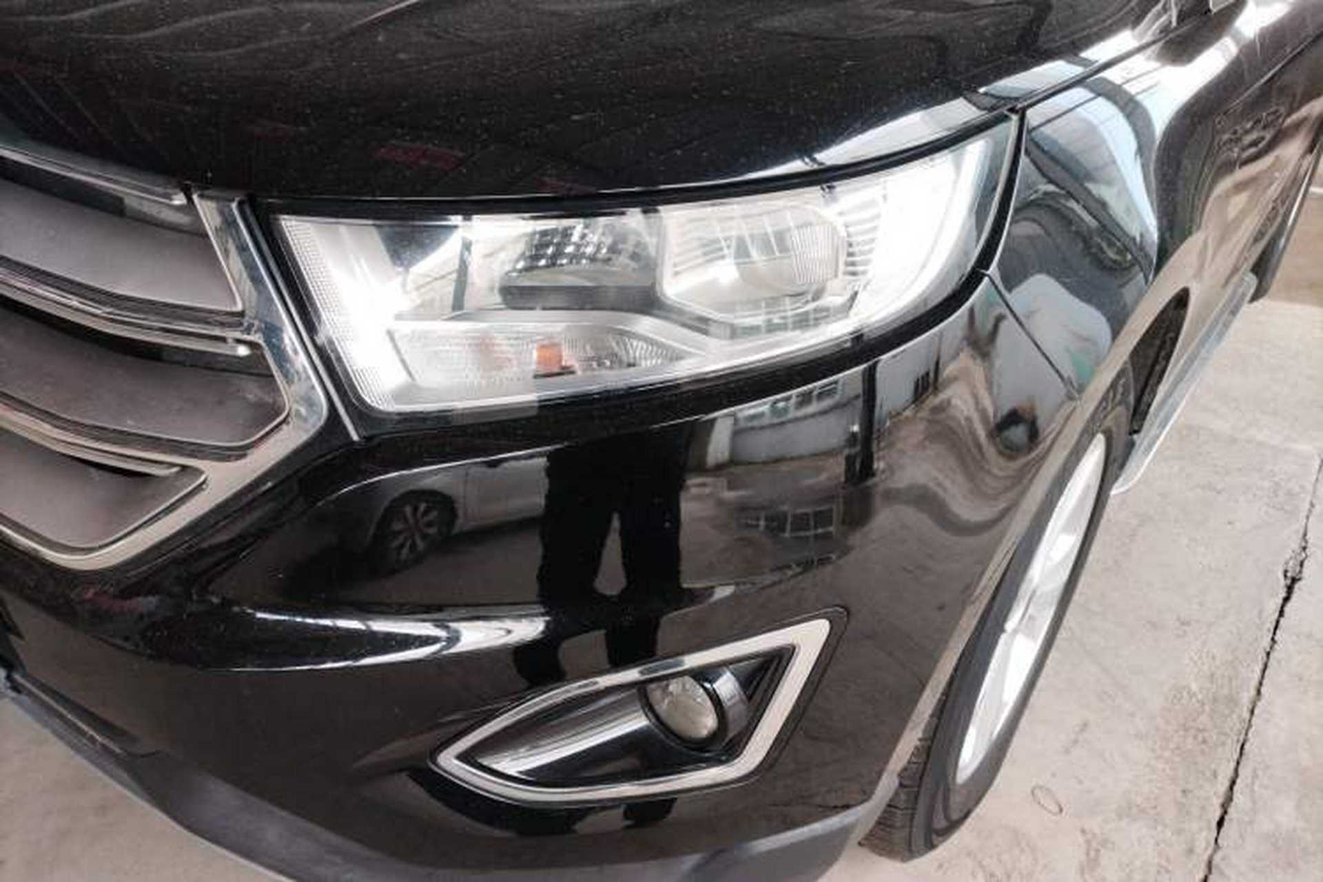 Used Ford Edge 2016 EcoBoost 245 Two-Wheel-Drive Titanium 5-Seater Left Front Headlight