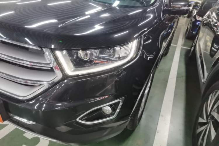 Used Ford Edge 2016 EcoBoost 245 Four-Wheel Drive Titanium Edition 7-Seater Left Front Headlight