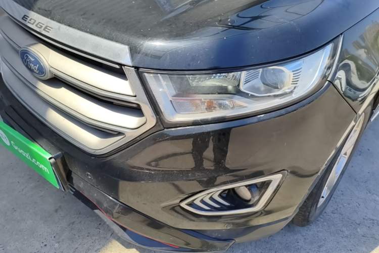 Used Ford Edge 2016 EcoBoost 245 Two-Wheel-Drive Titanium 5-Seater Left Front Headlight