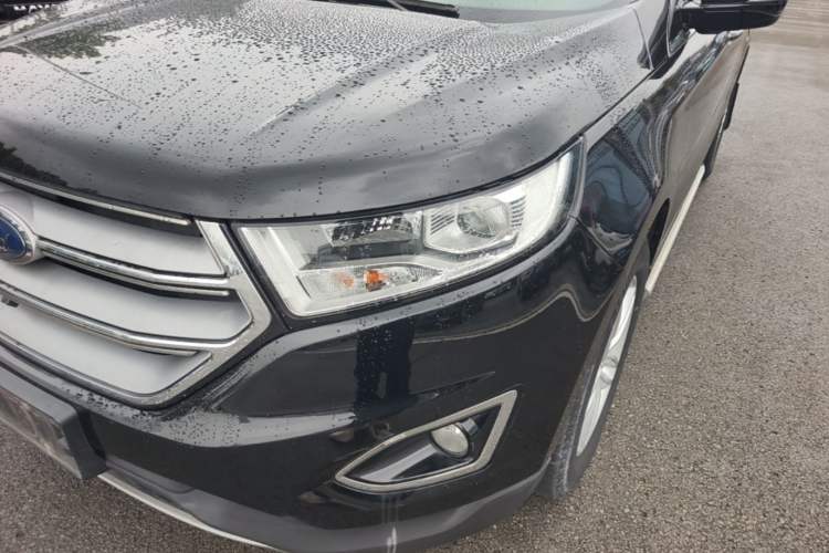 Used Ford Edge 2016 EcoBoost 245 Two-Wheel-Drive Platinum Edition 7-Seater Left Front Headlight