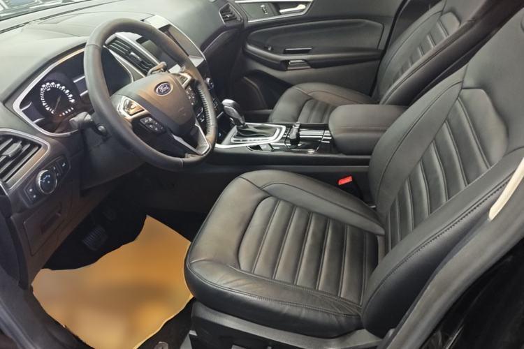 Used Ford Edge 2016 EcoBoost 245 Four-Wheel Drive Titanium Edition 7-Seater Left Front Seat