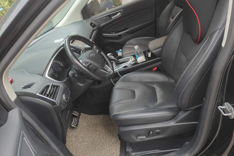 Used Ford Edge 2016 EcoBoost 245 Four-Wheel Drive Titanium 7-Seater Left Front Seat