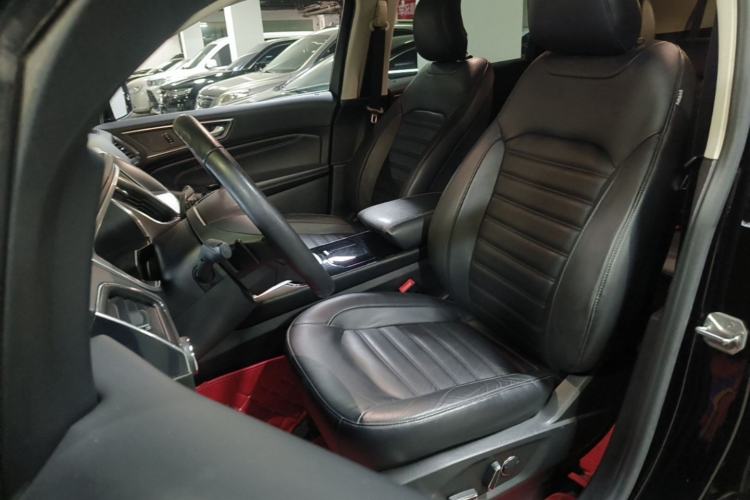 Used Ford Edge 2016 EcoBoost 245 Two-Wheel-Drive Titanium 7-Seater Left Front Seat