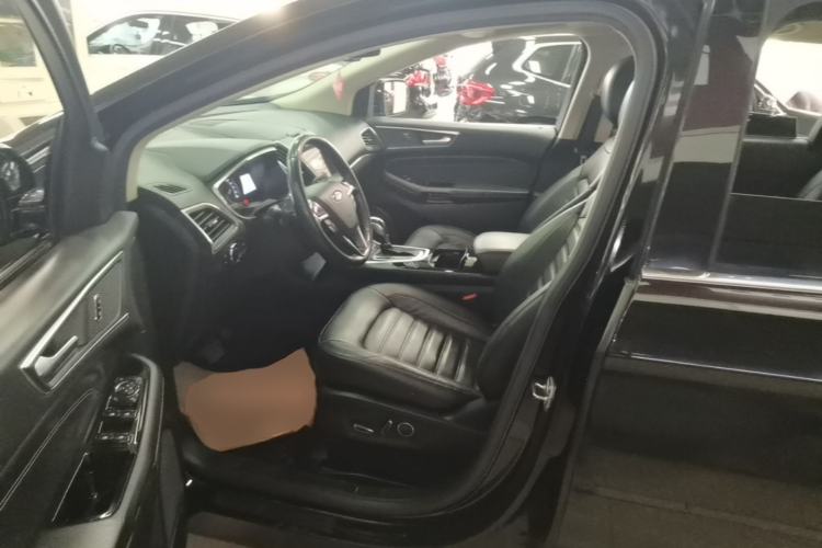 Used Ford Edge 2016 EcoBoost 245 Two-Wheel-Drive Titanium 7-Seater Left Front Seat