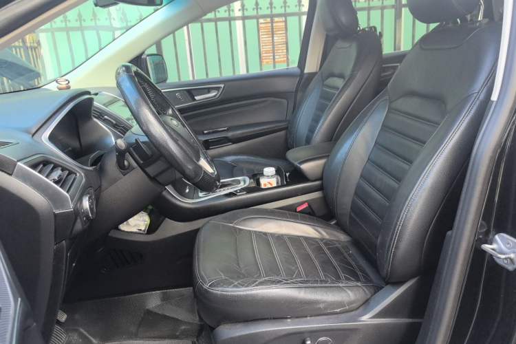 Used Ford Edge 2016 EcoBoost 245 Two-Wheel-Drive Titanium 7-Seater Left Front Seat