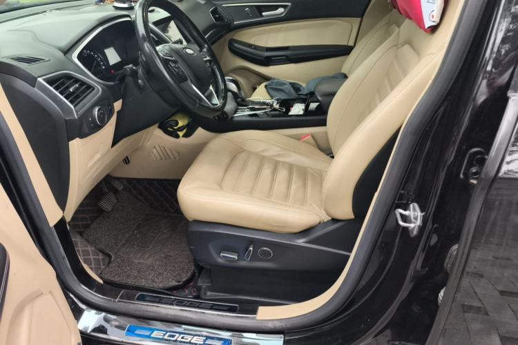 Used Ford Edge 2016 EcoBoost 245 Two-Wheel-Drive Titanium 7-Seater Left Front Seat