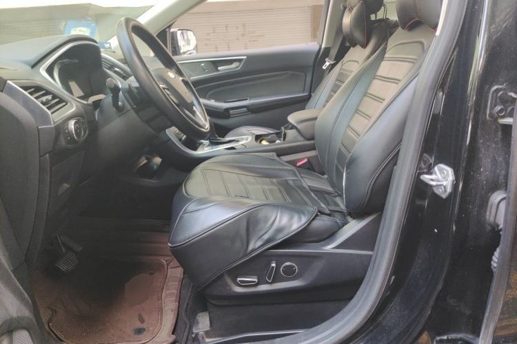 Used Ford Edge 2016 EcoBoost 245 Two-Wheel-Drive Titanium 7-Seater Left Front Seat