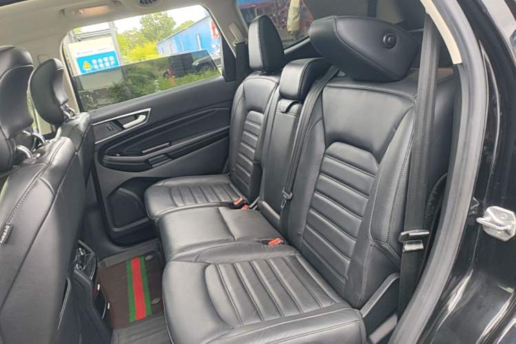 Used Ford Edge 2016 EcoBoost 245 Two-Wheel-Drive Titanium 7-Seater Left Rear Seat