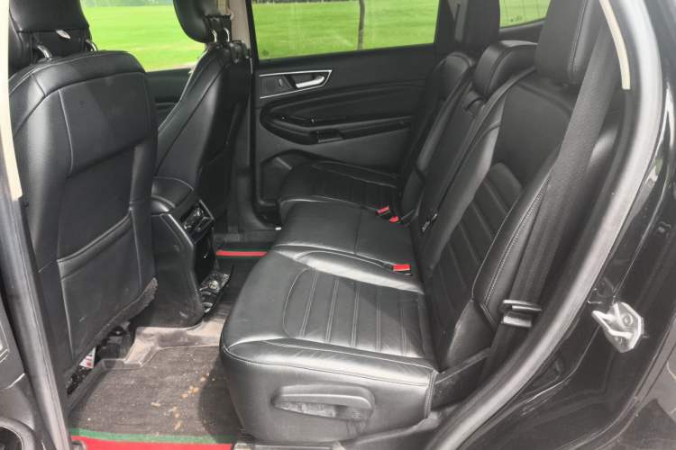 Used Ford Edge 2016 EcoBoost 245 Two-Wheel-Drive Titanium 7-Seater Left Rear Seat