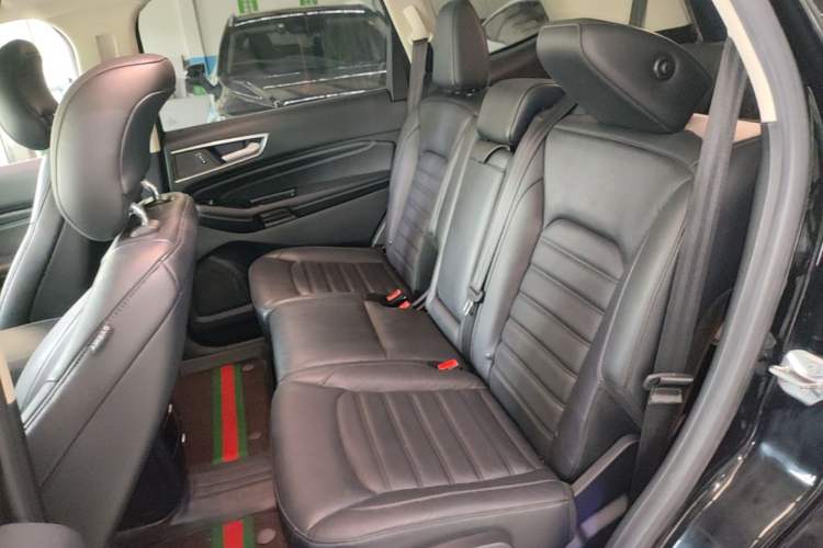 Used Ford Edge 2016 EcoBoost 245 Two-Wheel-Drive Titanium 7-Seater Left Rear Seat