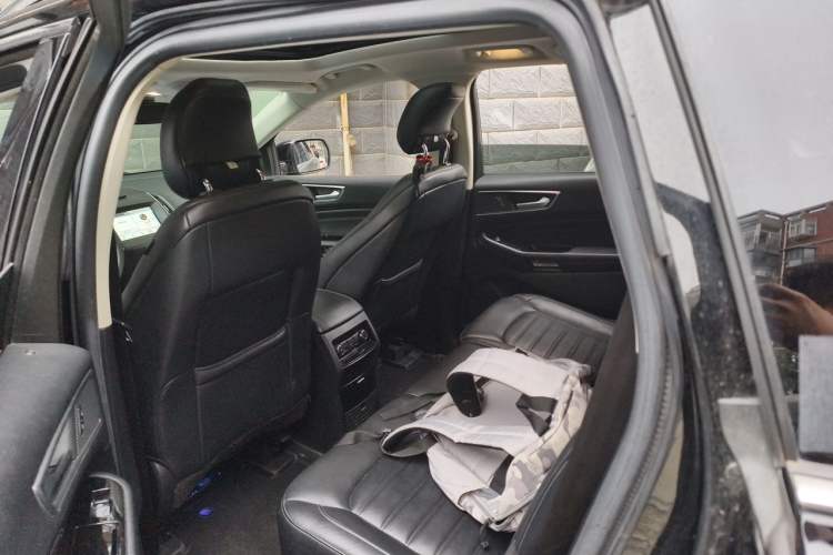 Used Ford Edge 2016 EcoBoost 245 Two-Wheel-Drive Titanium 7-Seater Left Rear Seat