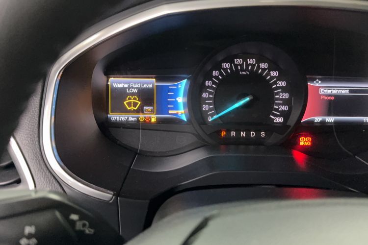 Used Ford Edge 2016 EcoBoost 245 Two-Wheel-Drive Titanium 7-Seater Odometer Close Up