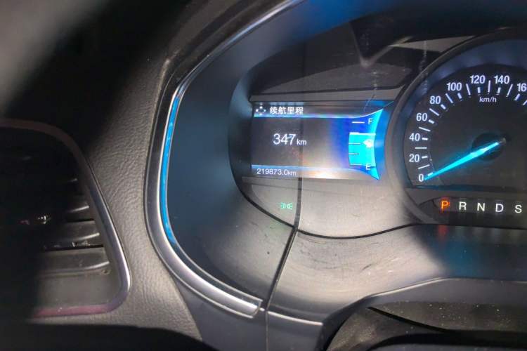 Used Ford Edge 2016 EcoBoost 245 Four-Wheel Drive Titanium Edition 7-Seater Odometer Close Up