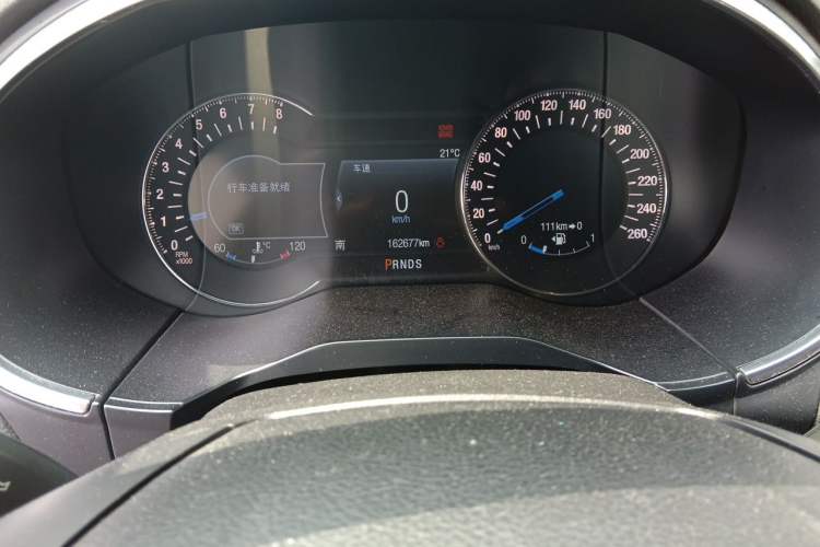 Used Ford Edge 2016 EcoBoost 245 Four-Wheel Drive Titanium 7-Seater Odometer Close Up