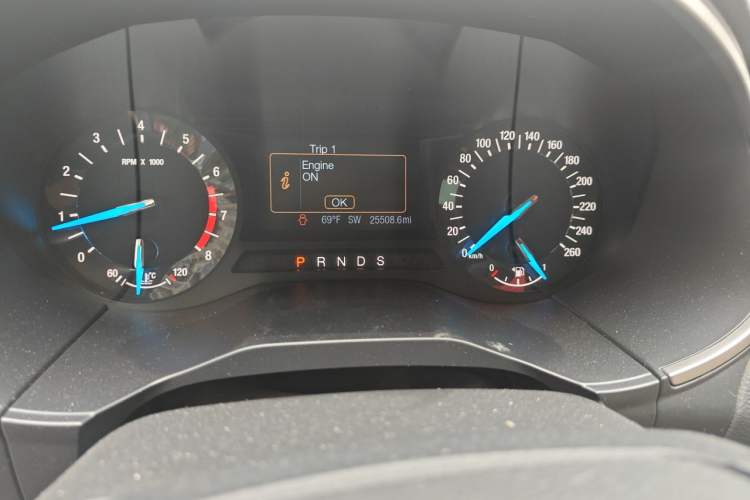 Used Ford Edge 2016 EcoBoost 245 Two-Wheel-Drive Titanium 5-Seater Odometer Close Up
