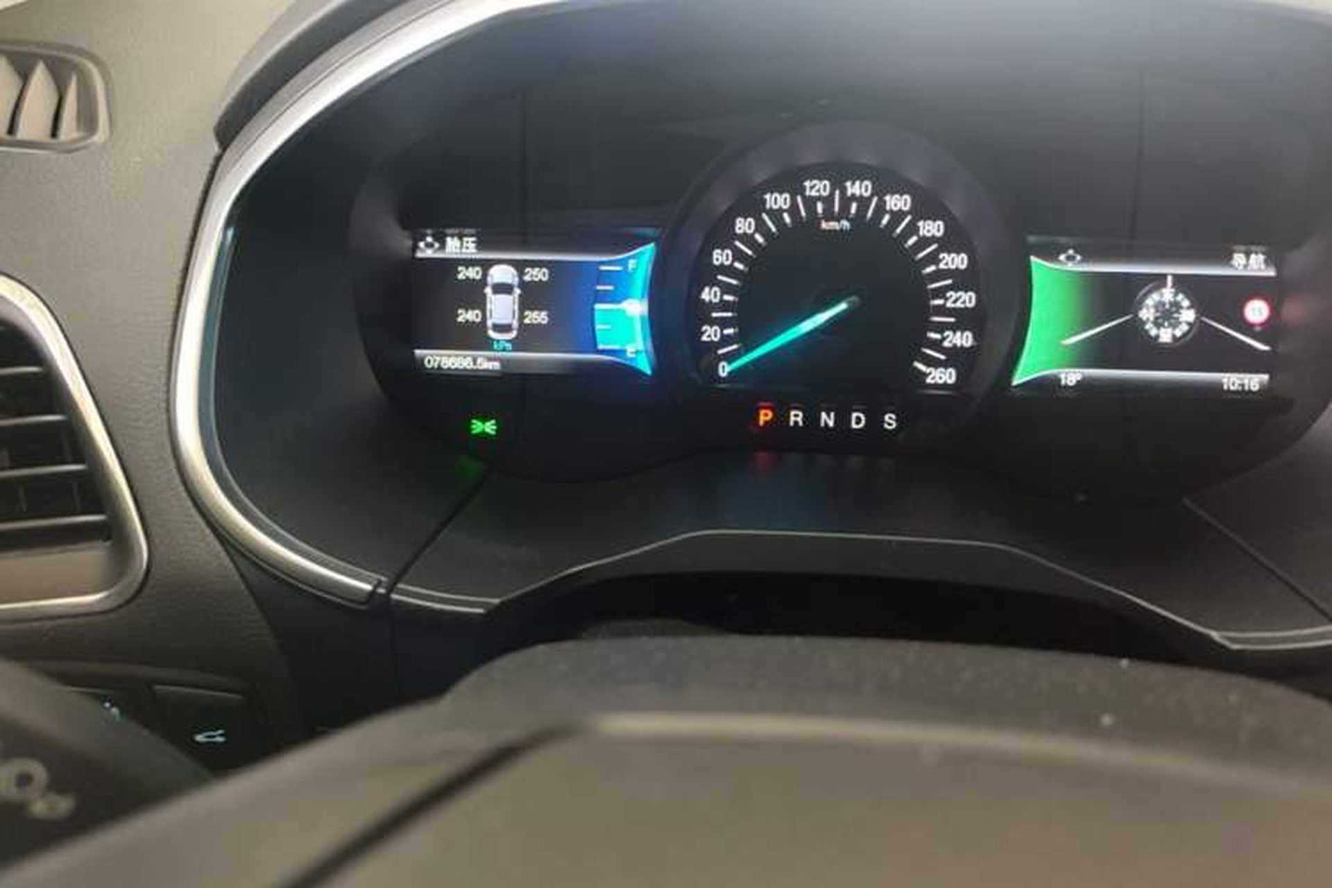 Used Ford Edge 2016 EcoBoost 245 Four-Wheel Drive Titanium Edition 7-Seater Odometer Close Up