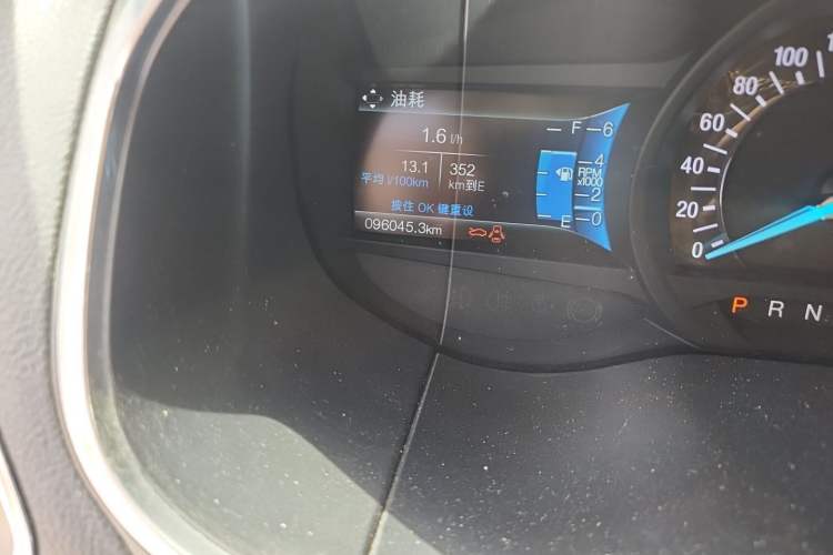Used Ford Edge 2016 EcoBoost 245 Four-Wheel Drive Titanium Edition 7-Seater Odometer Close Up