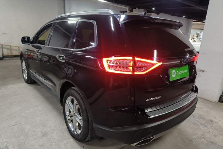 Used Ford Edge 2016 EcoBoost 245 Two-Wheel-Drive Titanium 7-Seater Rear Left 45 Deg