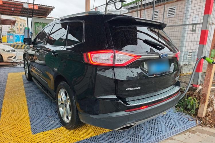 Used Ford Edge 2016 EcoBoost 245 Two-Wheel-Drive Titanium 7-Seater Rear Left 45 Deg