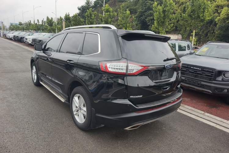 Used Ford Edge 2016 EcoBoost 245 Two-Wheel-Drive Platinum Edition 7-Seater Rear Left 45 Deg