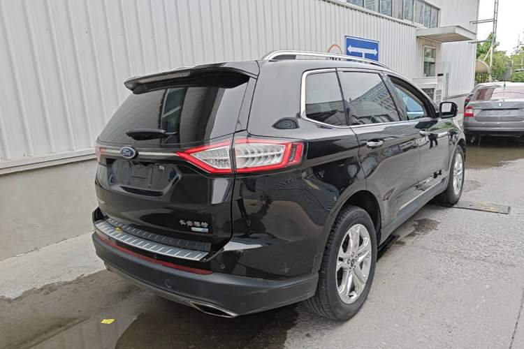 Used Ford Edge 2016 EcoBoost 245 Four-Wheel Drive Titanium Edition 7-Seater Rear Right 45 Deg
