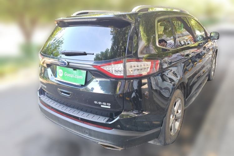 Used Ford Edge 2016 EcoBoost 245 Two-Wheel-Drive Titanium 5-Seater Rear Right 45 Deg