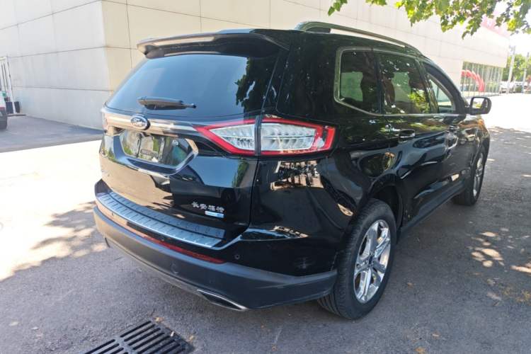Used Ford Edge 2016 EcoBoost 245 Four-Wheel Drive Titanium Edition 7-Seater Rear Right 45 Deg